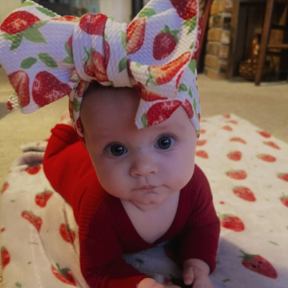 Meet your Posher, Mandi J - Picture 2 of 8